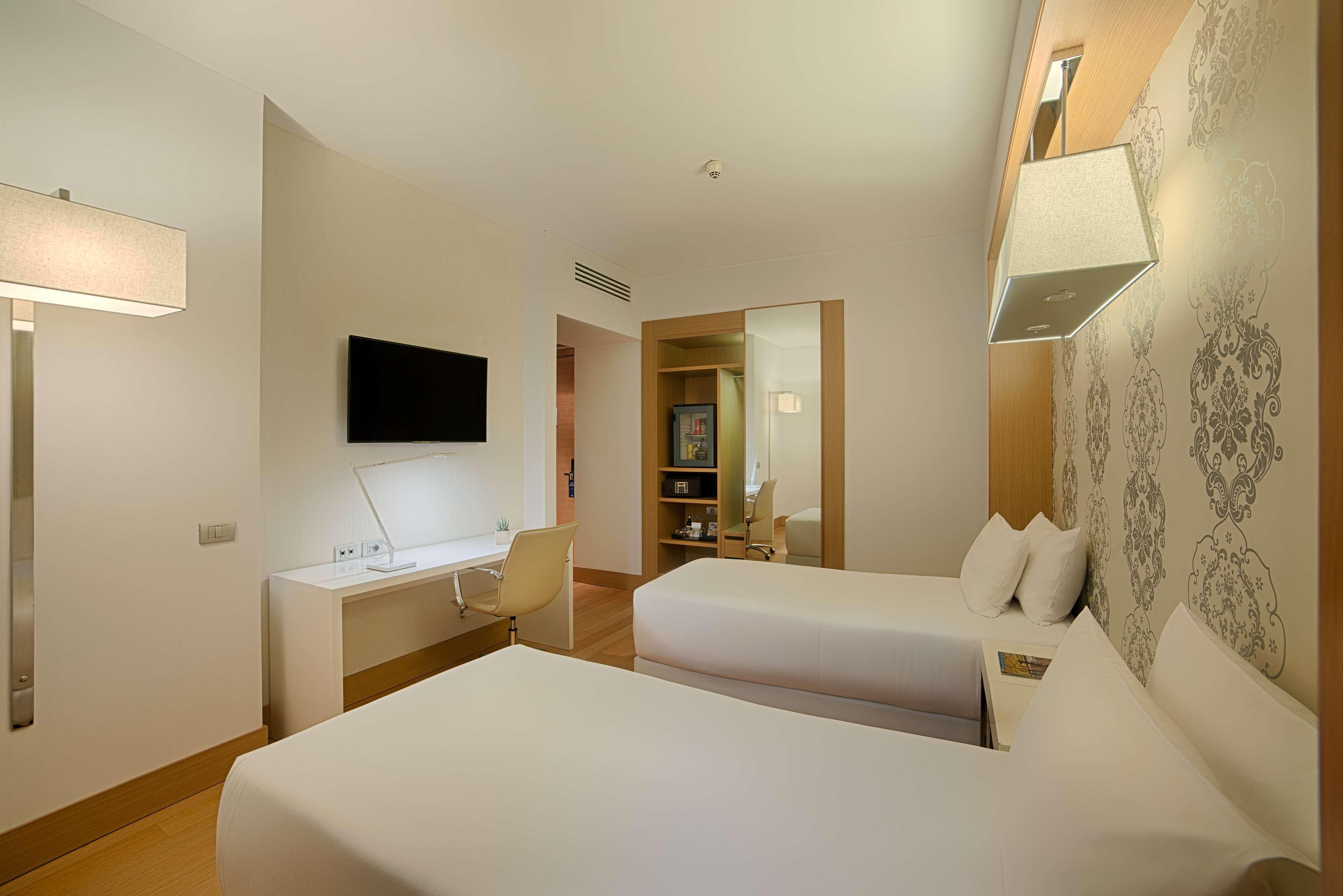 Nh Collection Milano Touring Hotel Exterior foto